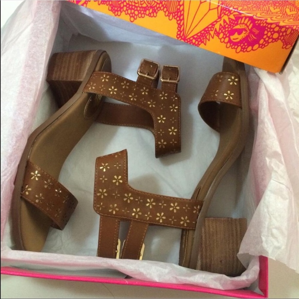 Daisy sandal